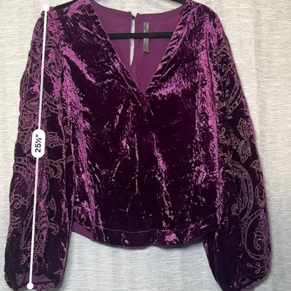 By Anthropologie Velvet Cutwork Plum V Neck Blouse Top Size M - Picture 16 of 16